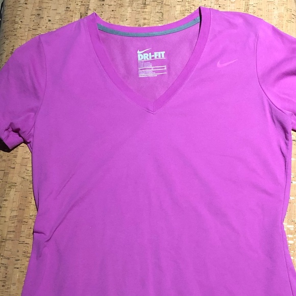 nike pink top ladies